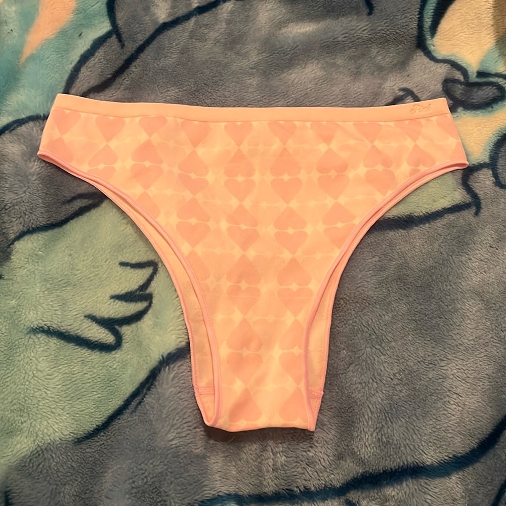 VS PINK Brazilian L